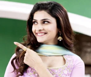 prachi desai biography age education details in gujarati પ્રાચી દેસાઈ mitromate