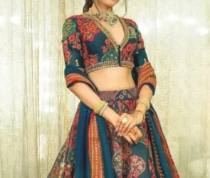 janki bodiwala biography gujarati